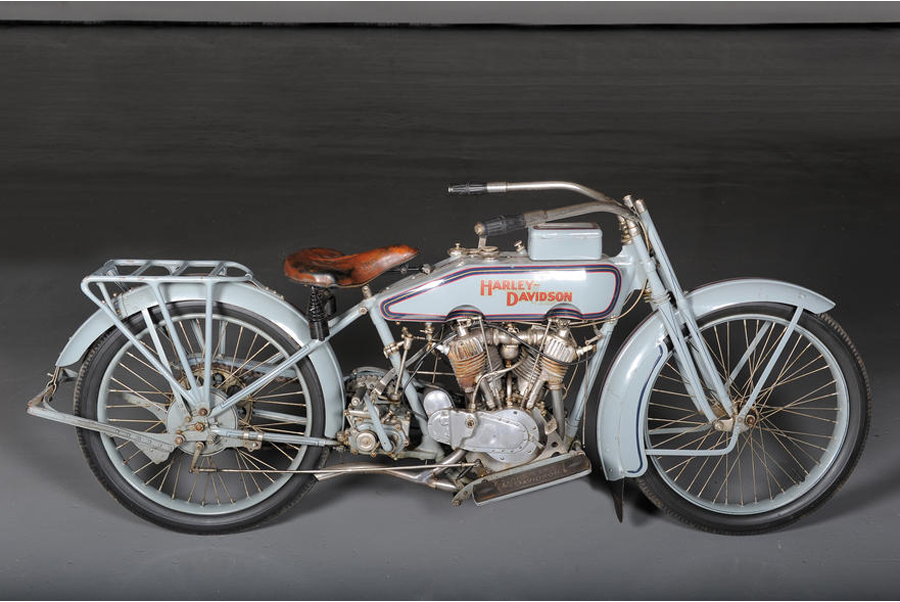 Harley-Davidson16F